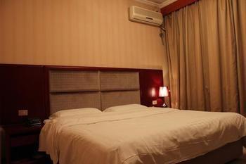 Dongfang Hotel Harbin Bagian luar foto